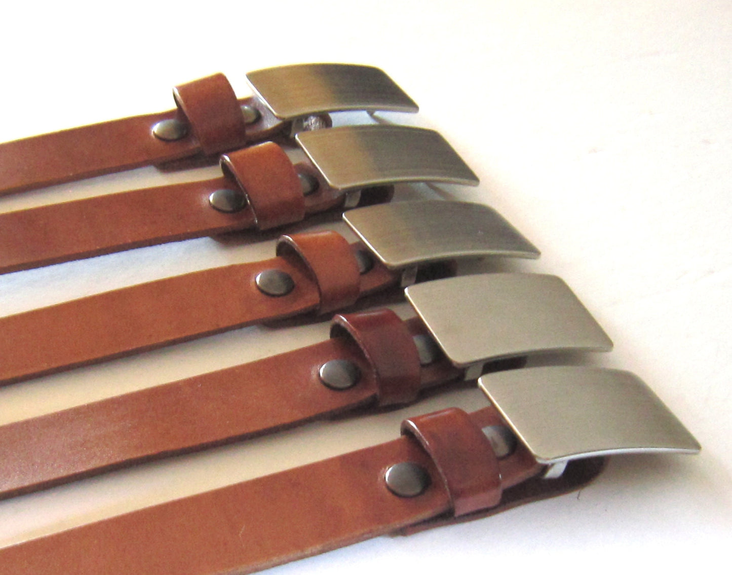 Classic Belt and Buckle Brushed Stainless Steel Hypoallergenic for 1-1/4" Belt for Suit Unisex Accessories, Anniversary Gift & Gift Bag