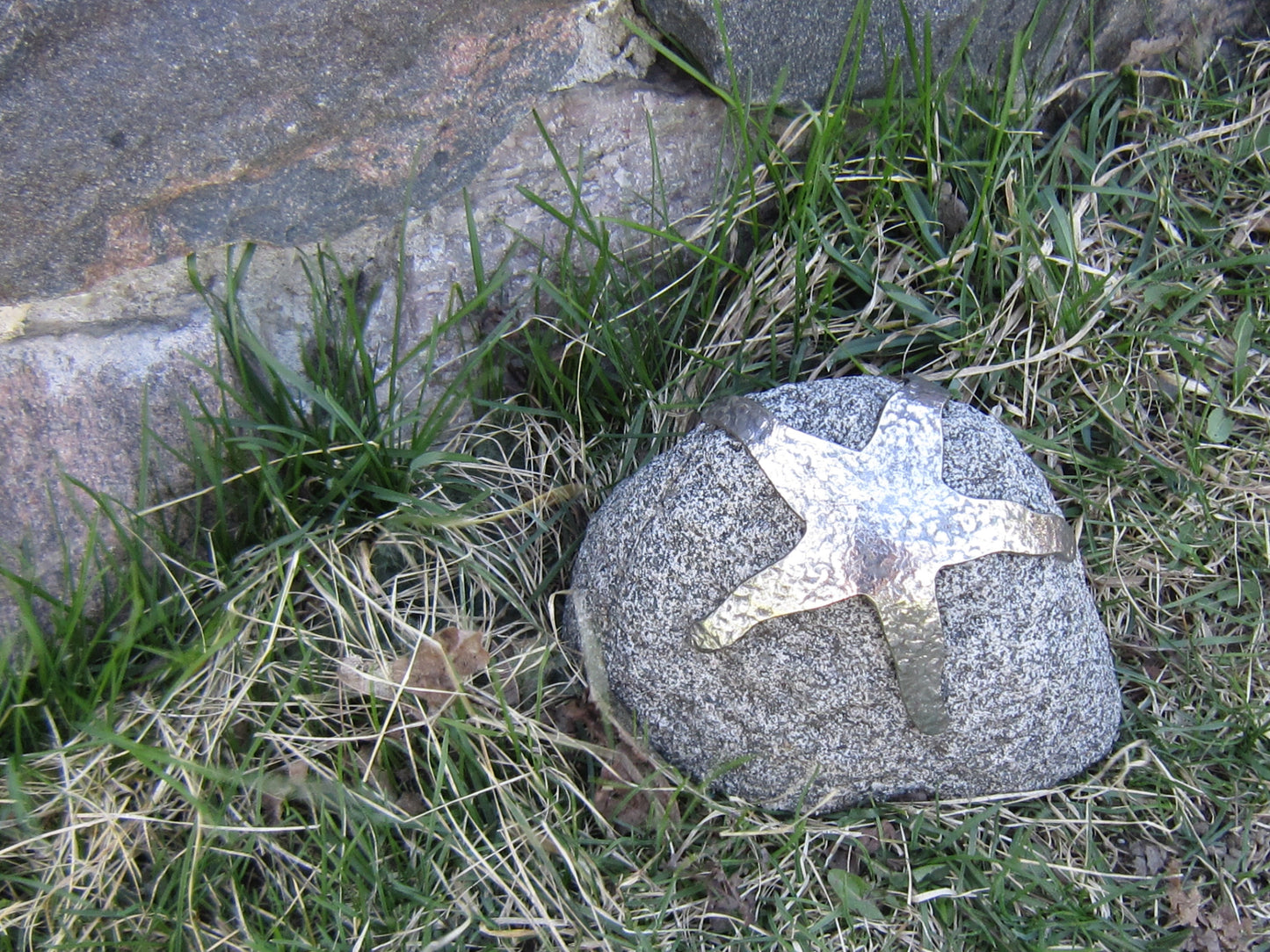 ROCK STAR Garden Decor Rock Garden Sculpture Door Stop Gardener's Gift Stainless Steel Starfish Beach Rock Hostess Gift Housewarming