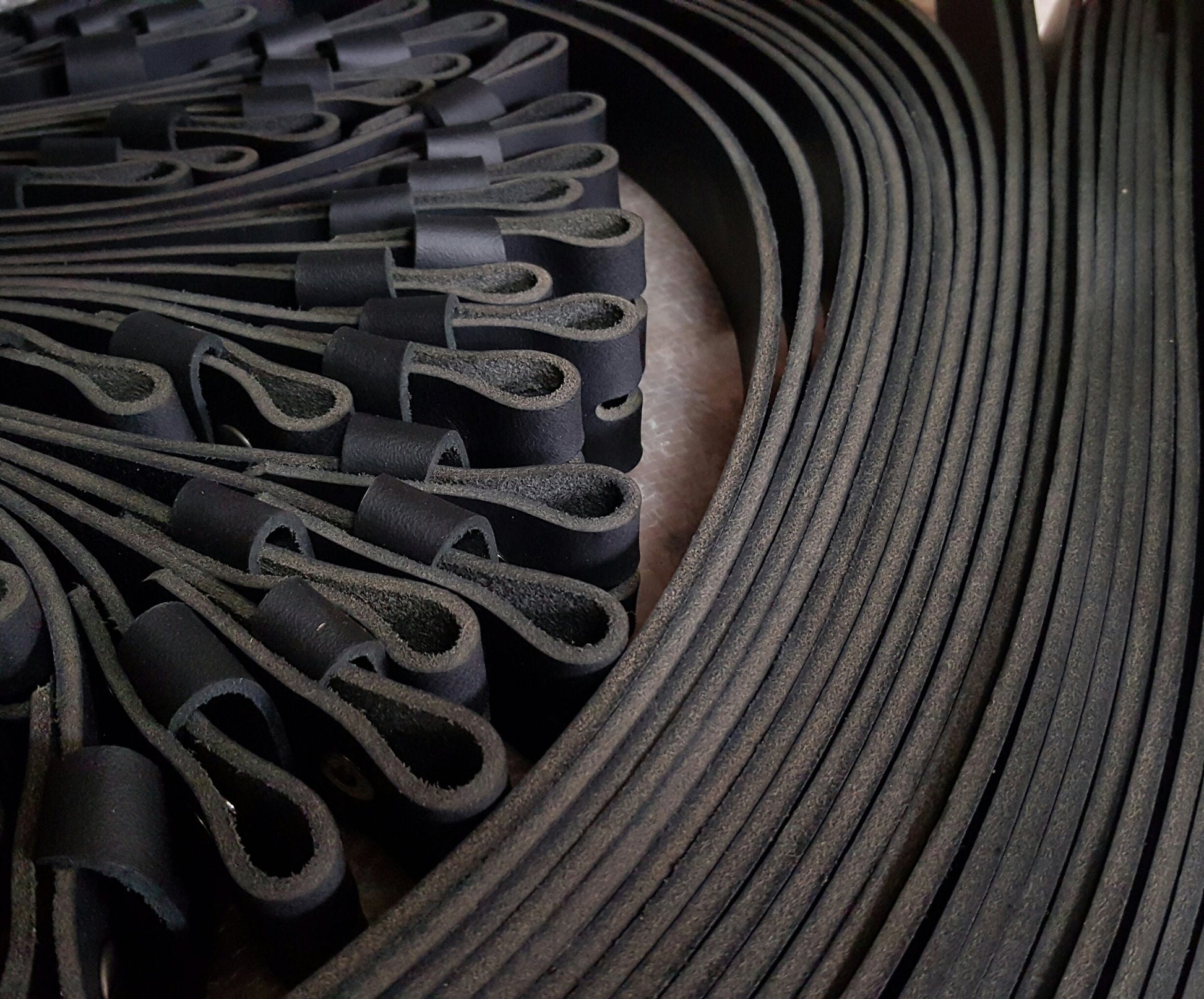 Distressed Leather Belts ~ Custom Cut ~ Groomsmen Wedding Belts for Suits or Jeans ~ Made to Measure ~ Leather Interchangeable Snap Belts