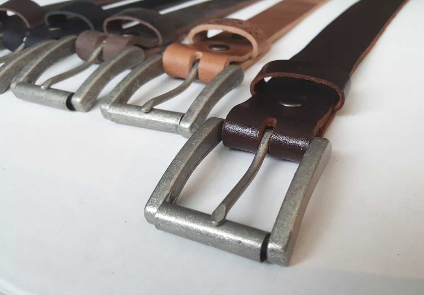 JEAN Belt with SNAPS, Unisex Belt, Custom Cut Leather Belts, Brown Belt, Black Belt, Fawn Belt, Distressed Belt, Mahogany Belt, Unisex Gifts