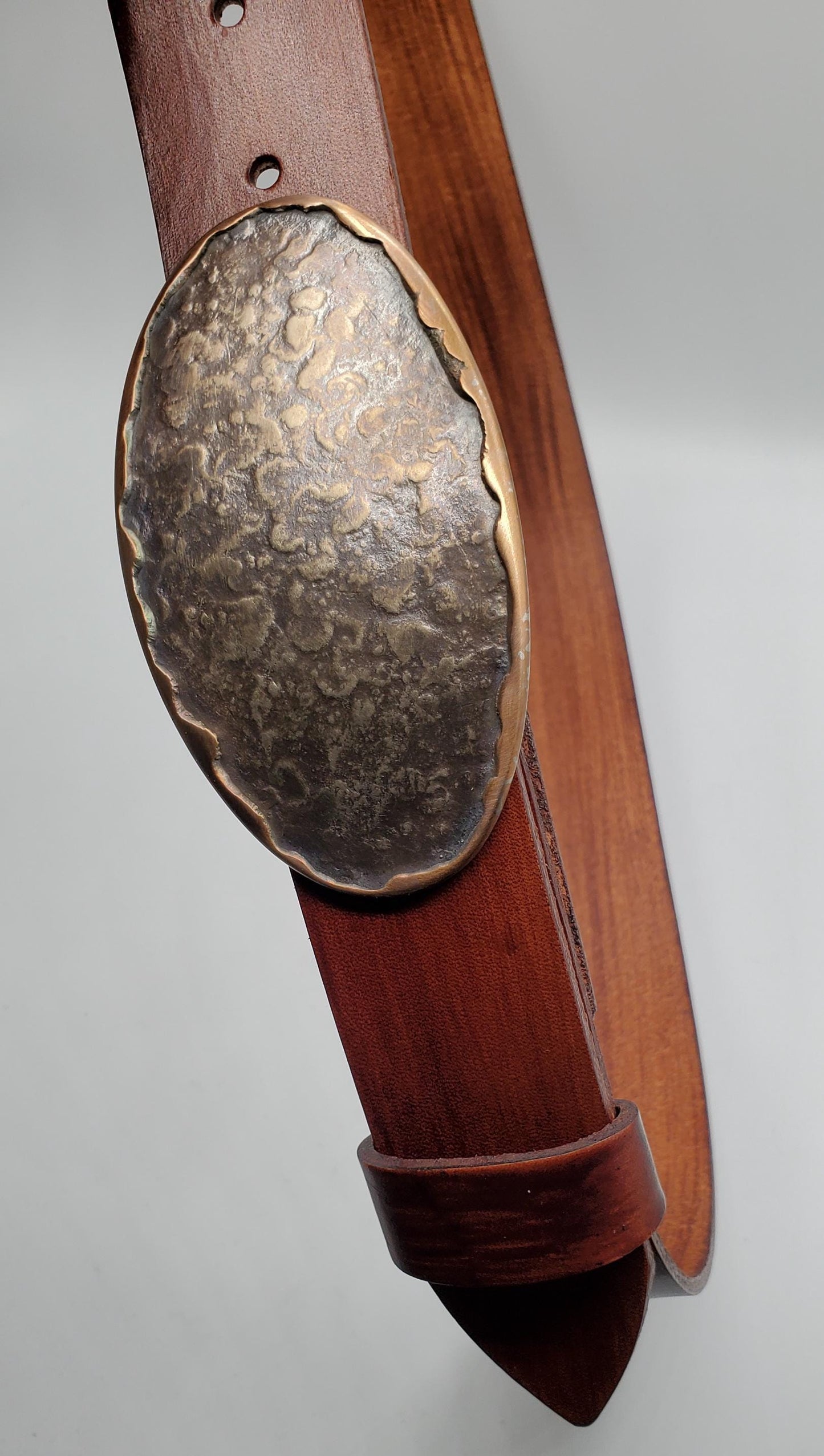Belt and Buckle Set Bronze Hand-Forged Oval & Hand-dyed Woodgrain 1.5" Belt for Jeans