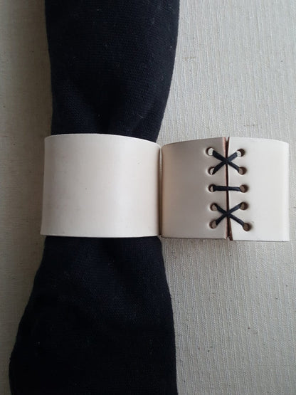 White & Grey Leather Napkin Rings Wedding Table Decor Hand Stitched Lace Intimate Dining Kitchen Decor Mother's Day Gift Napkin Rings