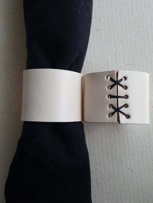 White & Grey Leather Napkin Rings Wedding Table Decor Hand Stitched Lace Intimate Dining Kitchen Decor Mother's Day Gift Napkin Rings