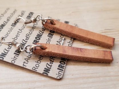 Lightweight Earring Set, Leather Earrings, Woodgrain Earrings, Silver Shepherd Hook, Hand Dyed Earrings, Leather Jewelry, Burlap Storage Bag