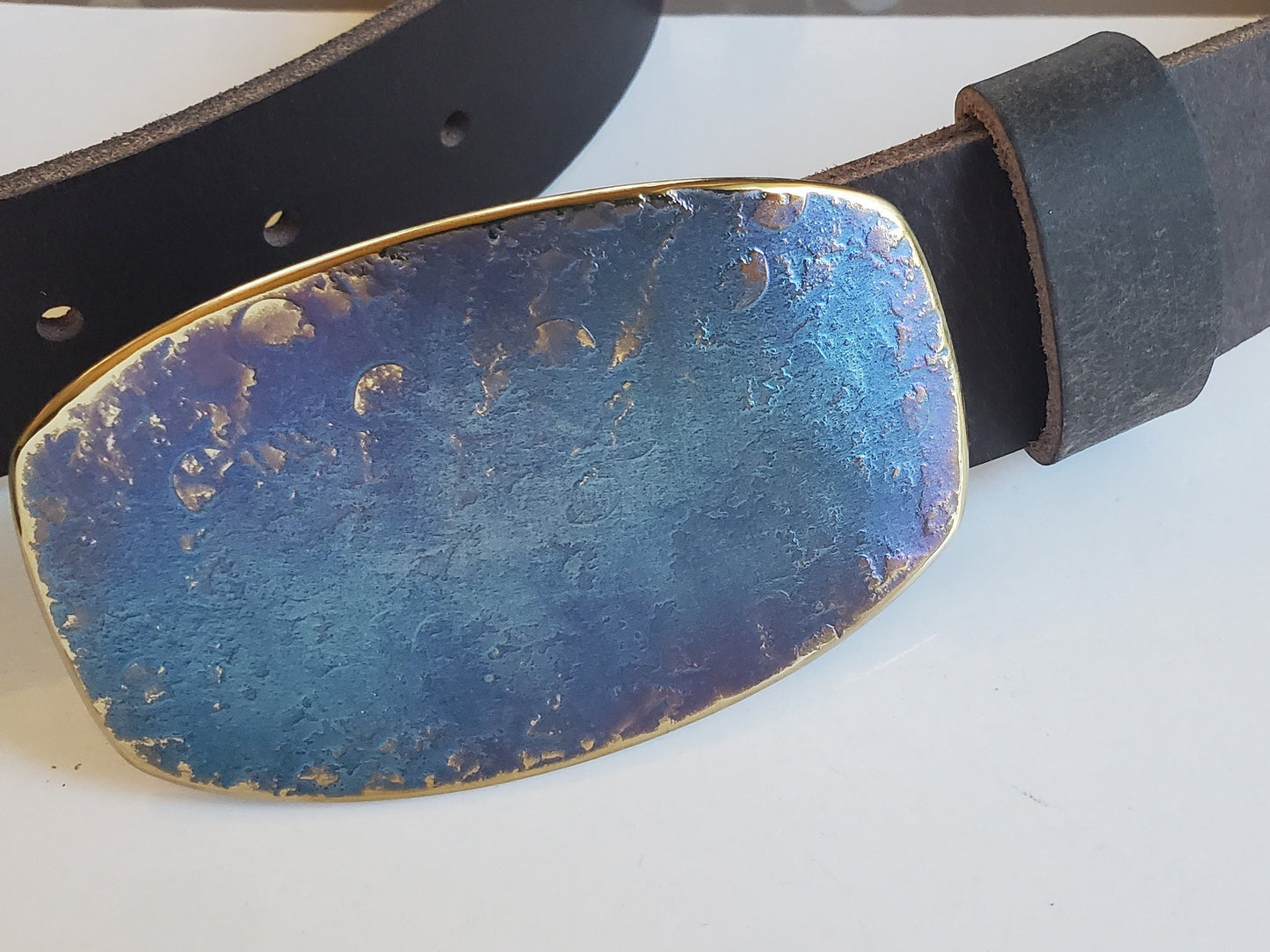 Belt Buckle Original Blue Jean Buckle Hand Forged Anvil Textured Hypoallergenic Unisex Accessories Stainless Steel Buckle Fits Leather Belt