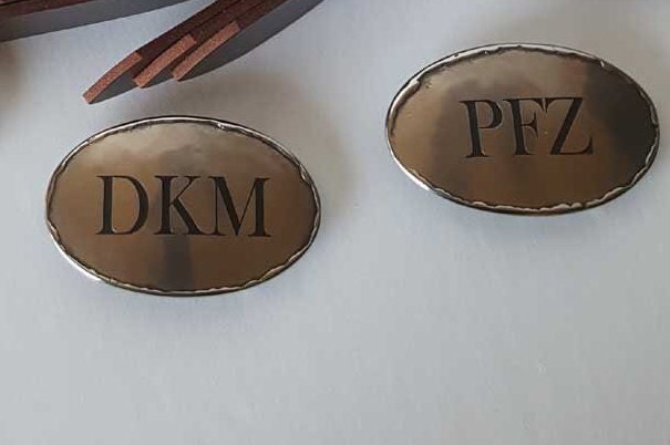 Country & Western Personalized Oval Belt Buckle Groomsmen's Buckle Unisex Buckle fits 1.5" Leather Belt for Jeans or Workwear
