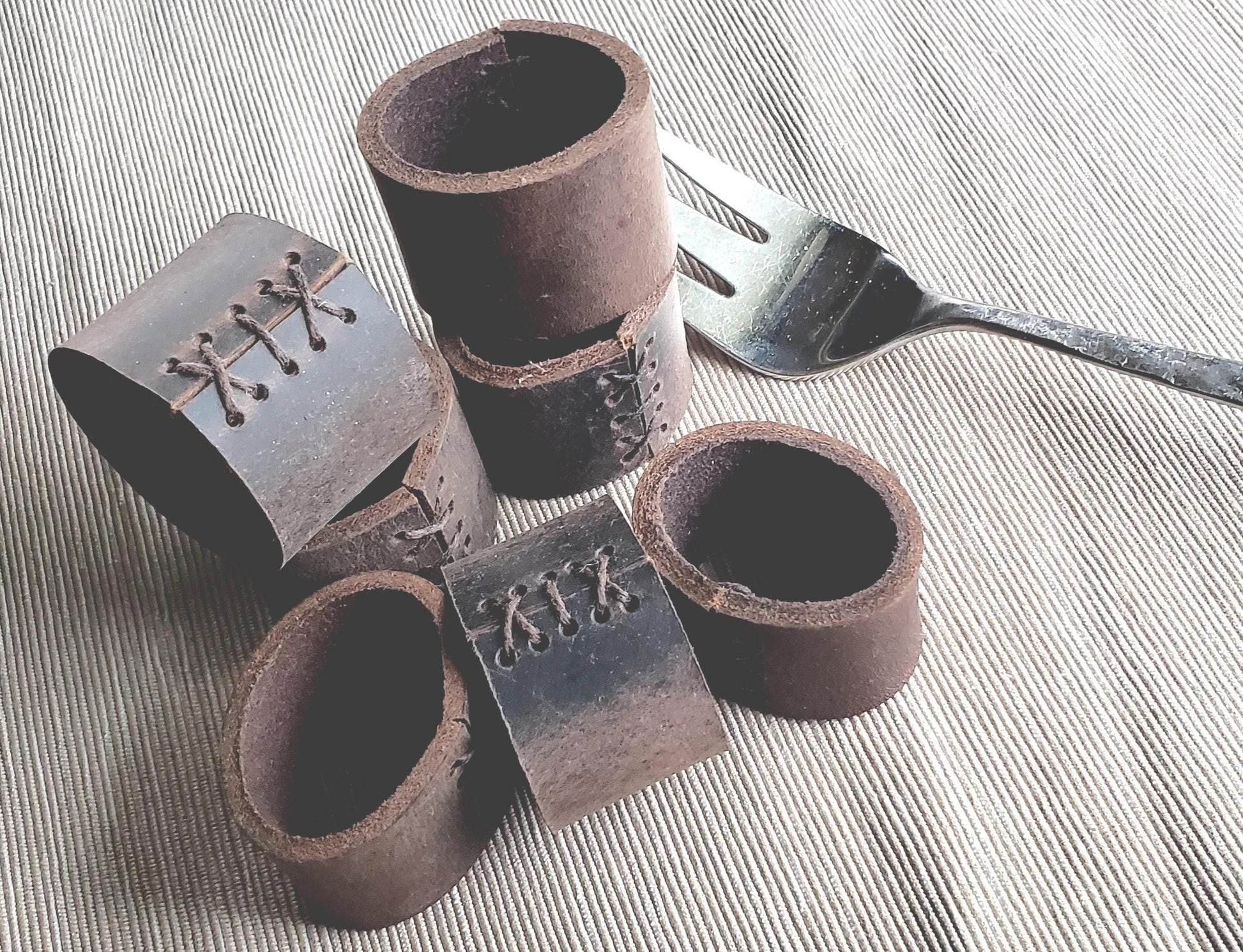 Taupe Leather Napkin Rings (6) Casual Dining, Hostess Gift, Housewarming Gift Home Decor Picnics, Dining Accessories, Mom Day