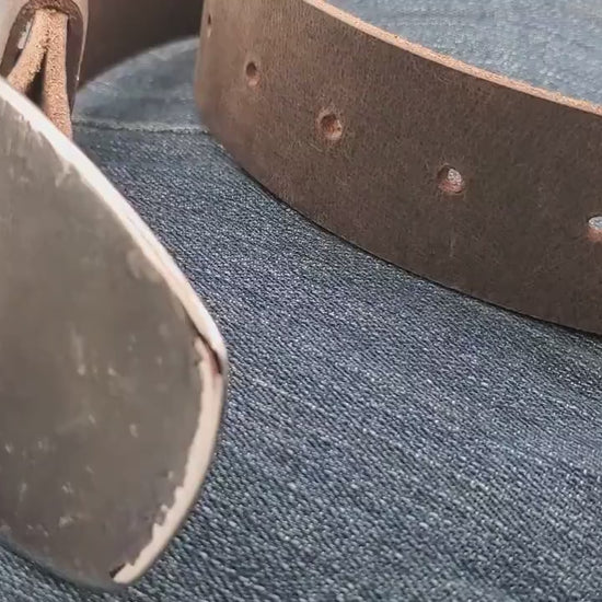 Belt Buckle Original Blue Jean Buckle Hand Forged Anvil Textured Hypoallergenic Unisex Accessories Stainless Steel Buckle Fits Leather Belt